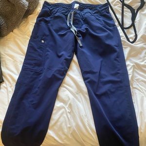 FIGS kade cargo scrub pants- navy